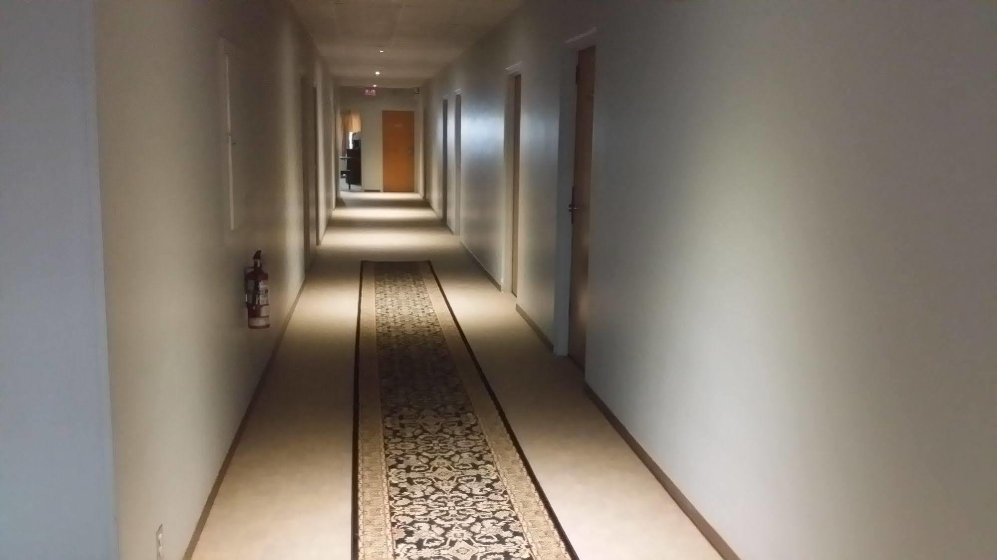 Beaver Hotel Север Батлфорд Экстерьер фото